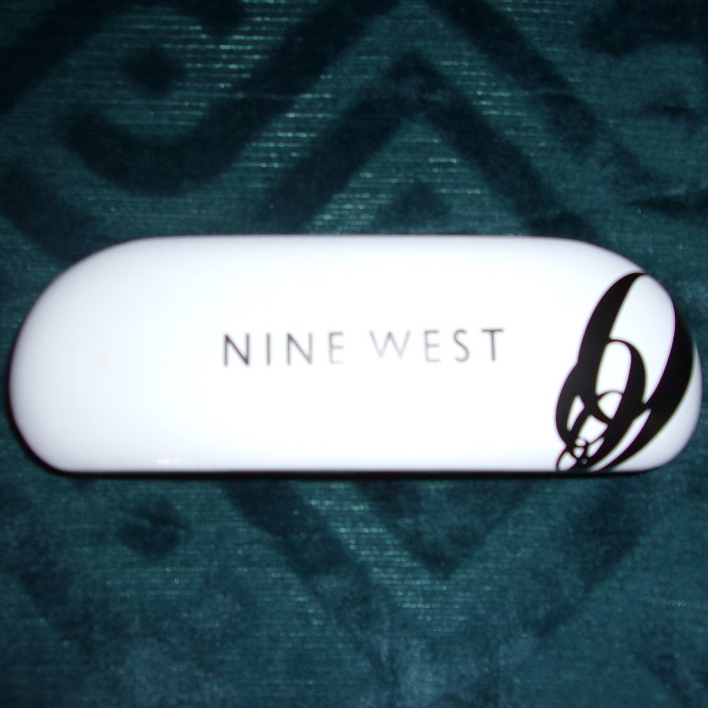 Nine West Eyeglass Case